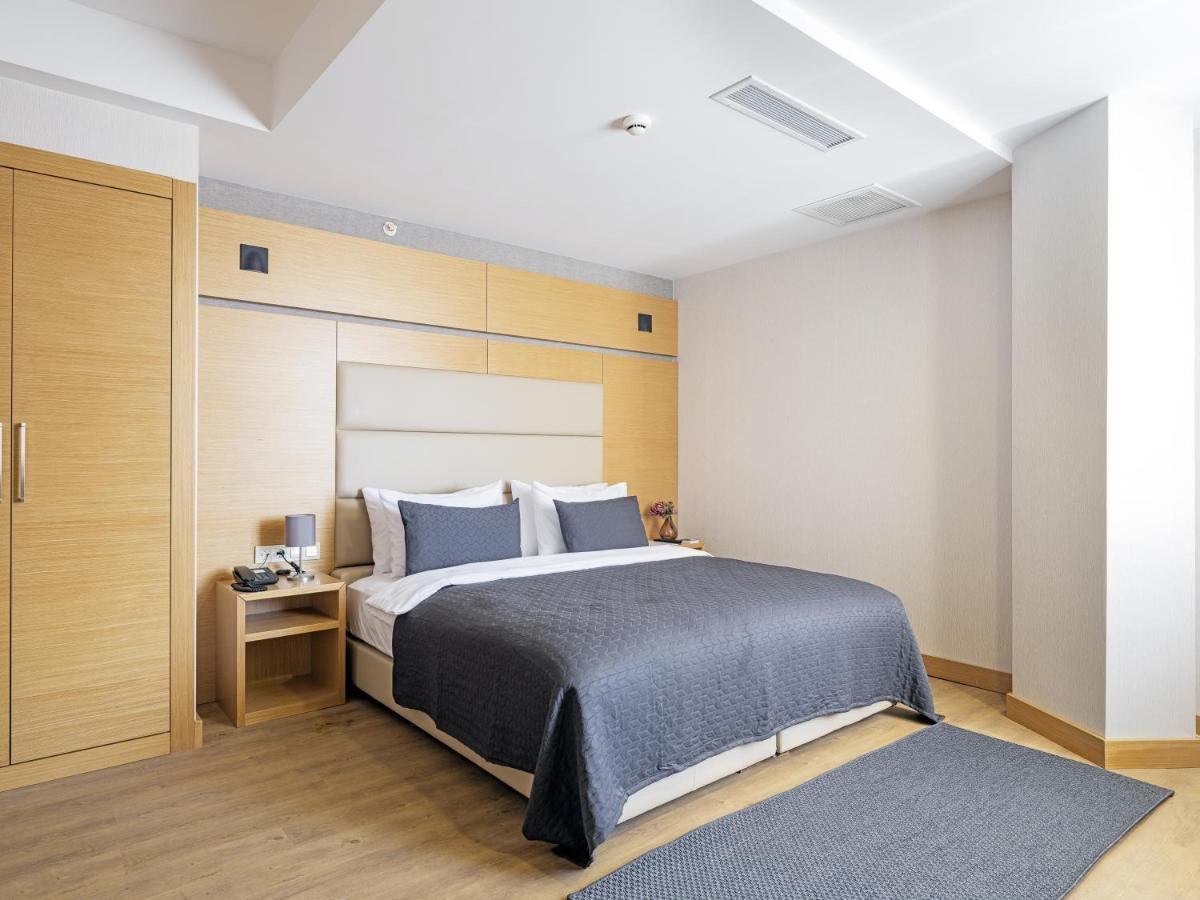 Merlin Hotel Istanbul Exterior photo
